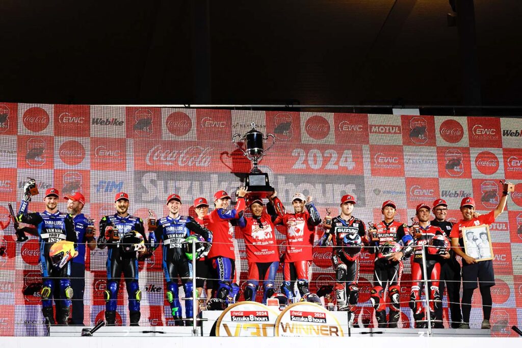 2024suzuka8h_podium_honda.jpg