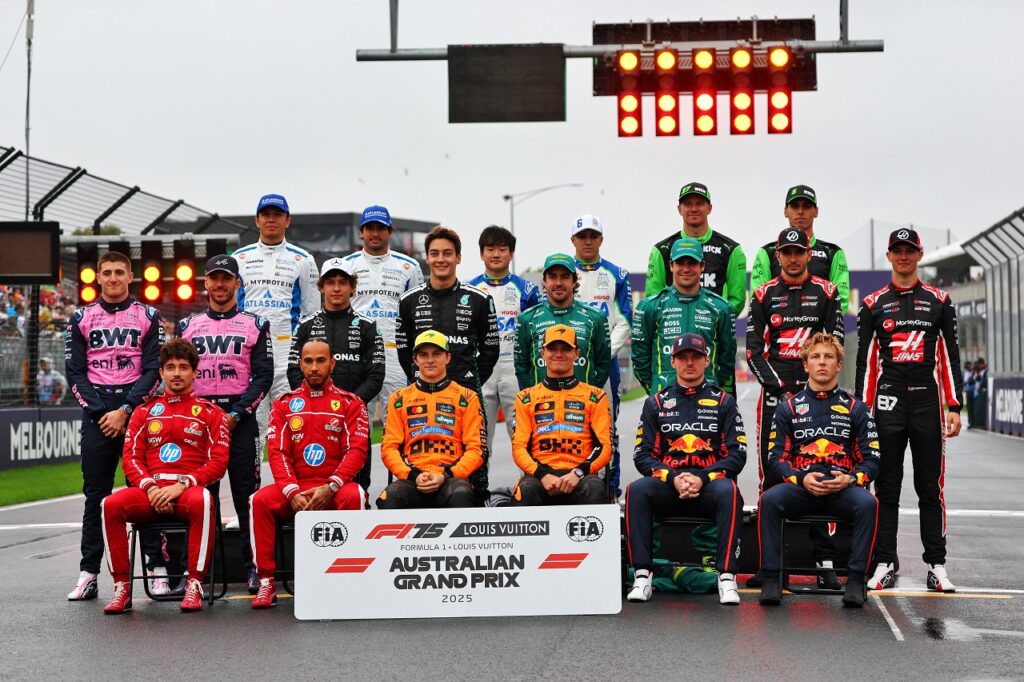 2025Australian-drivers-group-photo-XPB1.jpg