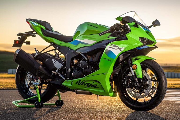 26_Ninja-ZX-6R_action01.jpg